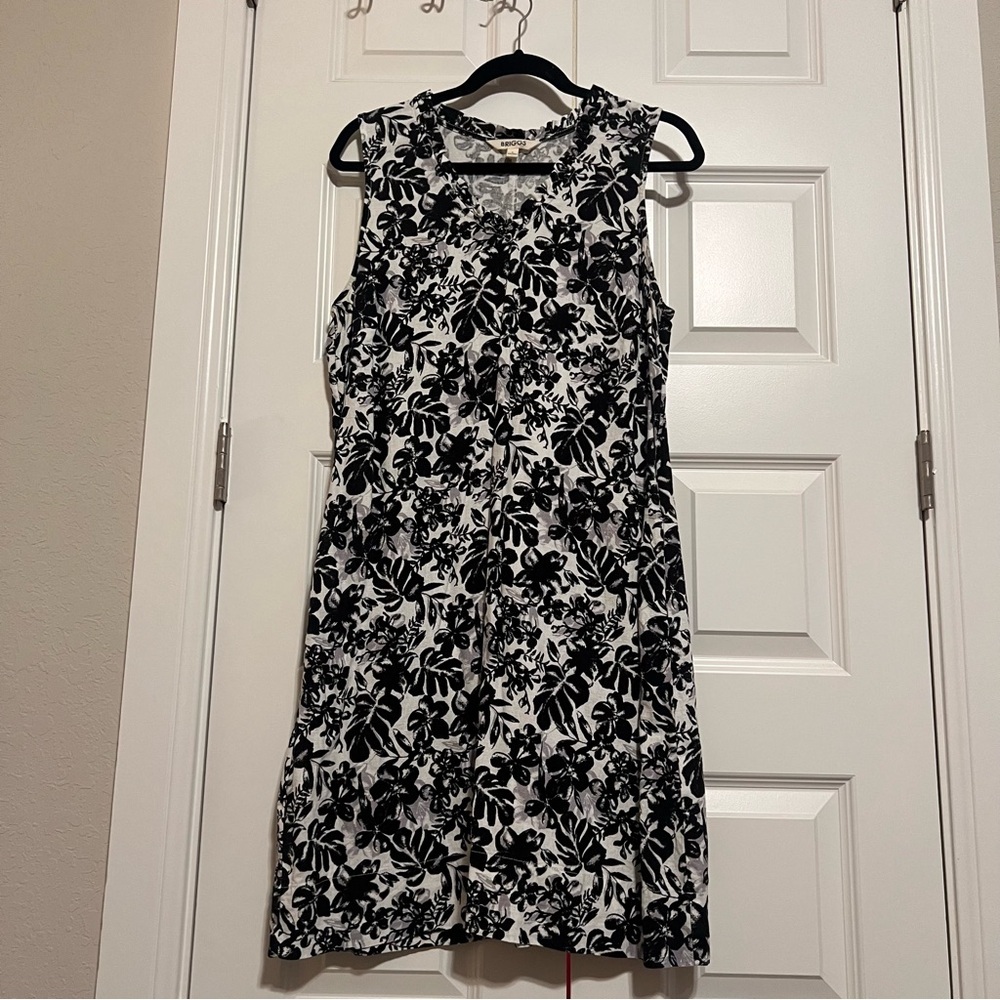 Briggs New York Black and White Floral Midi Dress